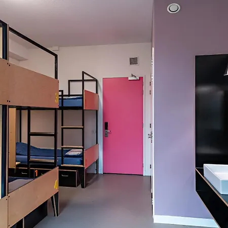 Stayokay Hostel Utrecht Centrum-3